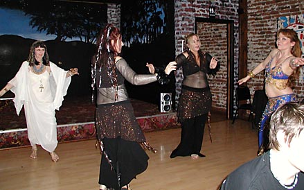 Lady Auwsat, Chiana, Susan, and Devi, Dancearound